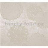 Vliesové tapety Estelle kvety biele na krémovom podklade - POSLEDNÉ KUSY